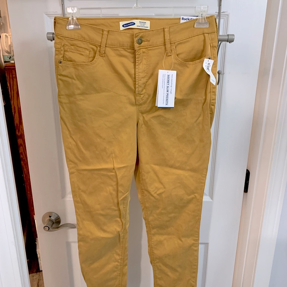NWT Old Navy Rockstar Jeans
